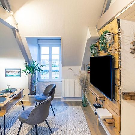 Le Petit Melorien Lägenhet Saint-Méloir-des-Ondes Exteriör bild